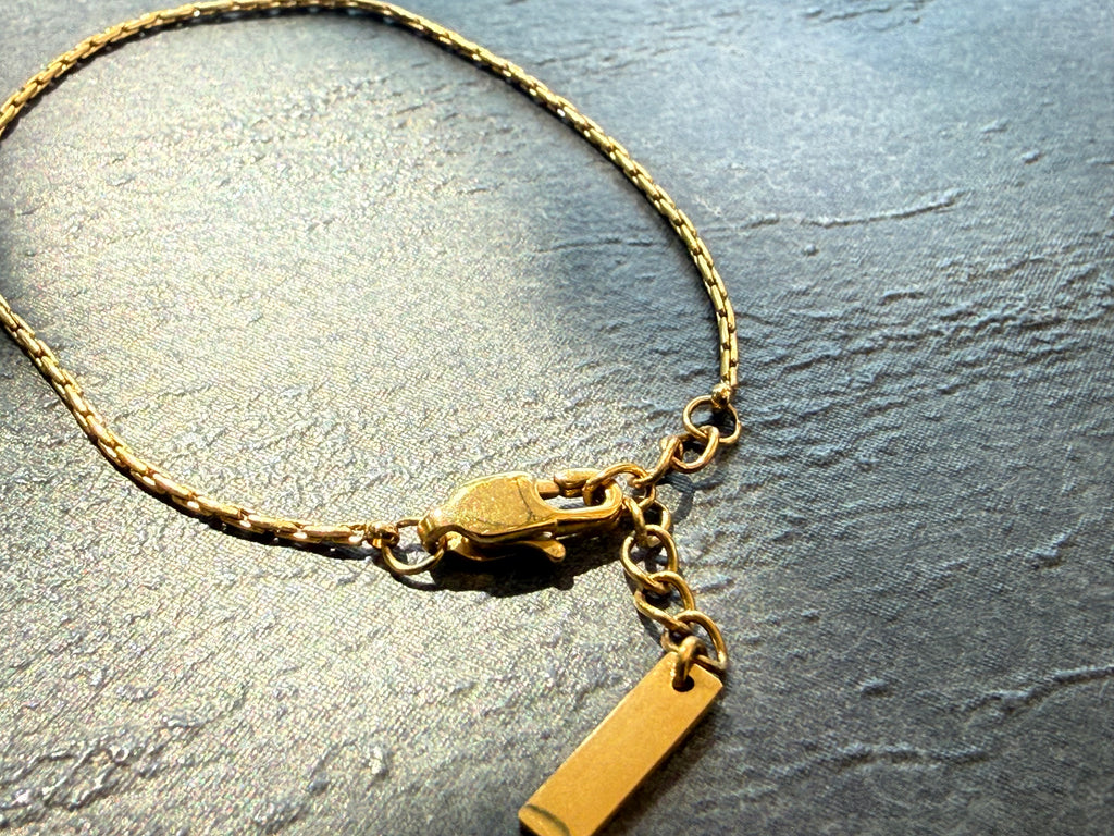 The Scale Bracelet