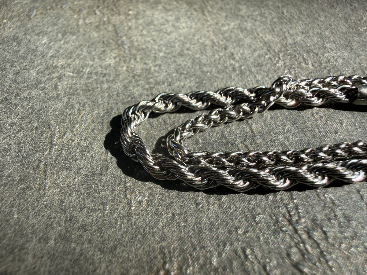 The Double Twist Bracelet
