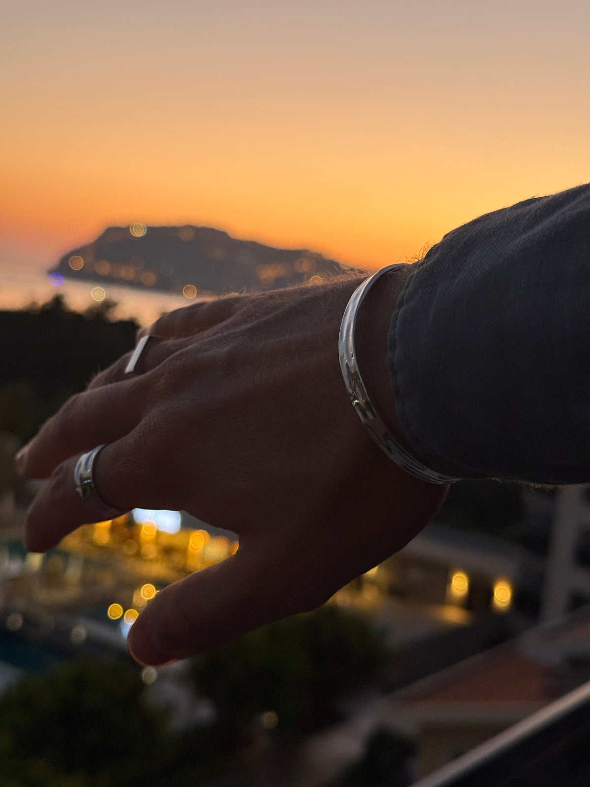 The Wave Cuff Bracelet