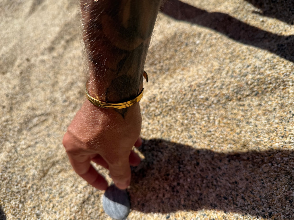 The Wave Cuff Bracelet